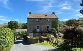 Wonderfully Scenic And Comfortable Dales Mill Property